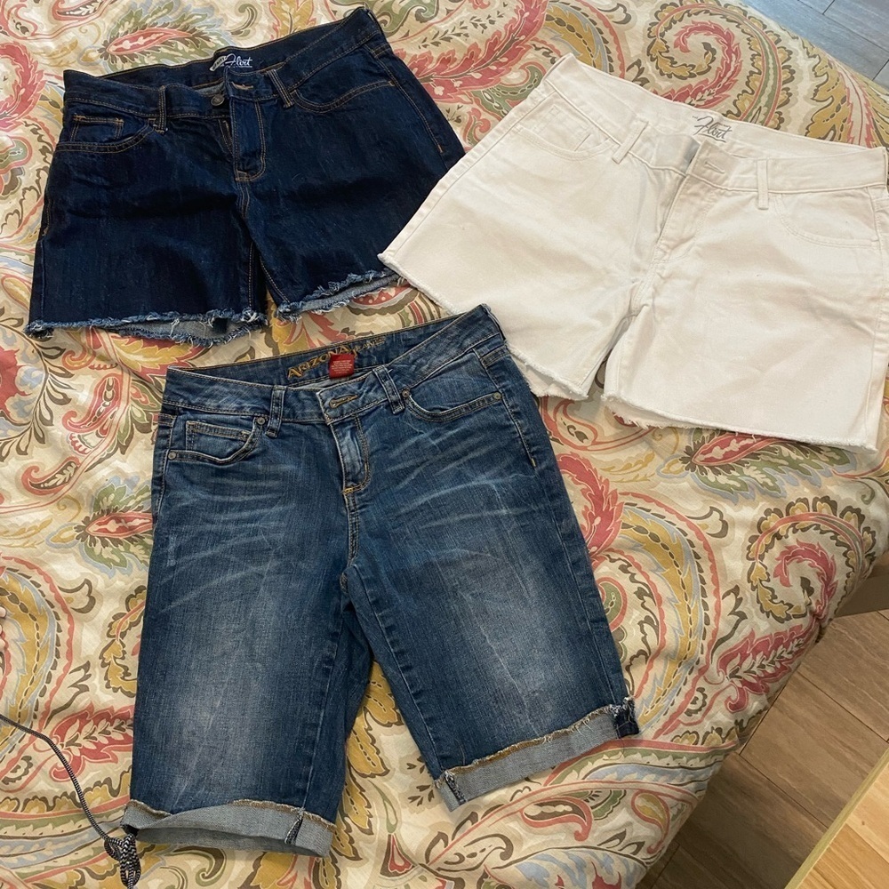 Set Lot Bundle 3 Size 4 5 Old Navy Arizona Shorts Jean Ms White Cutoff Bermuda